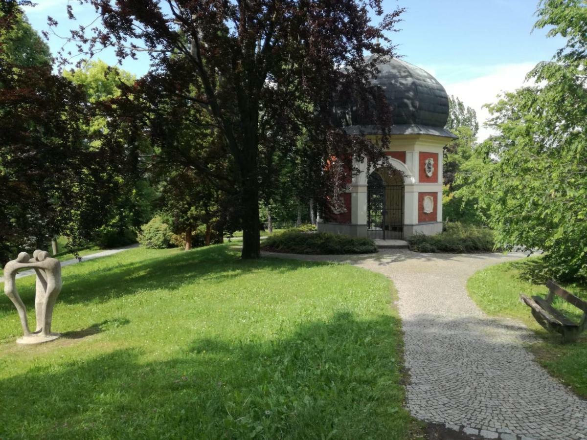 Apartman U Horynu - Sadova Ceska Trebova Bagian luar foto