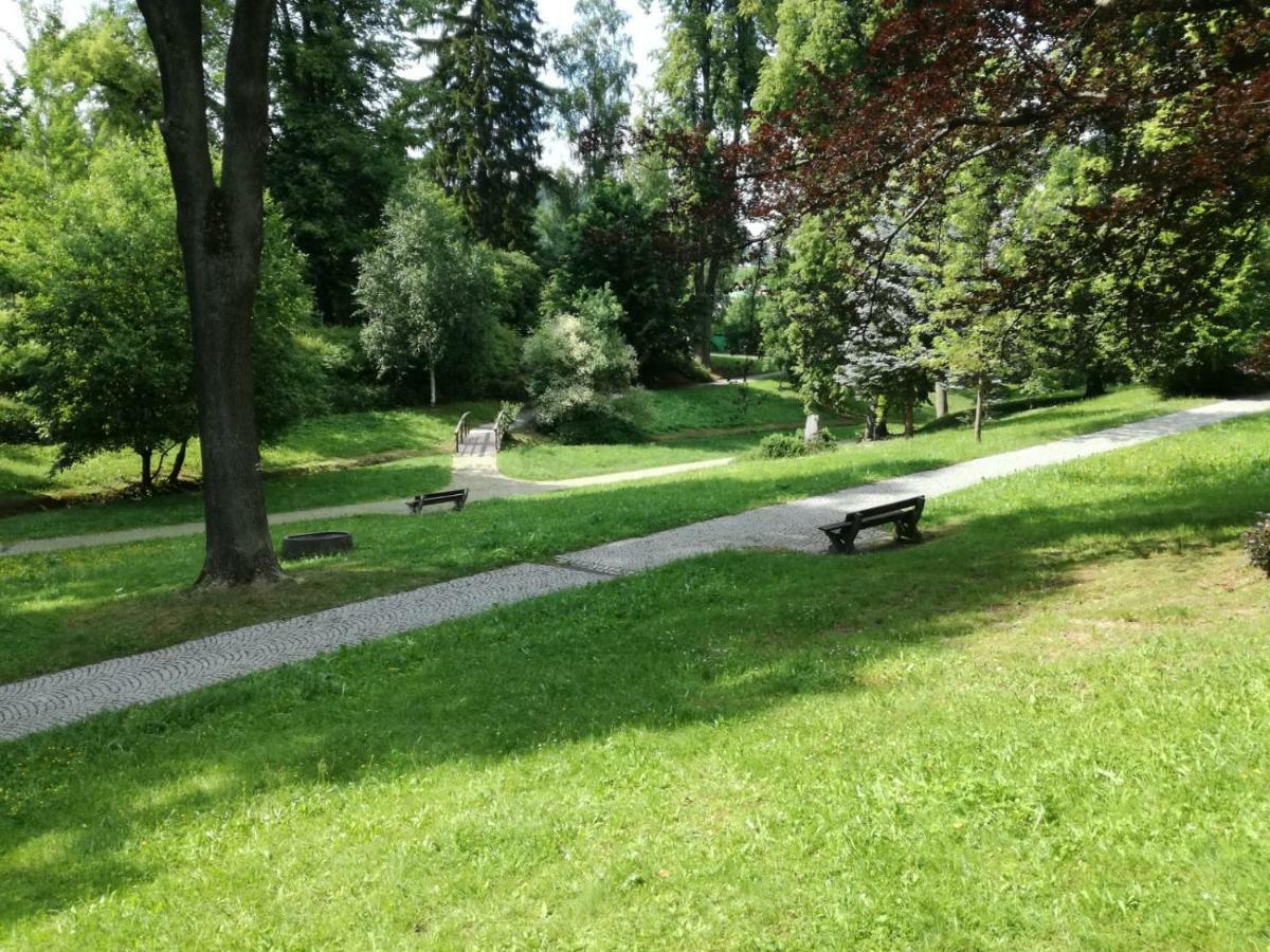 Apartman U Horynu - Sadova Ceska Trebova Bagian luar foto
